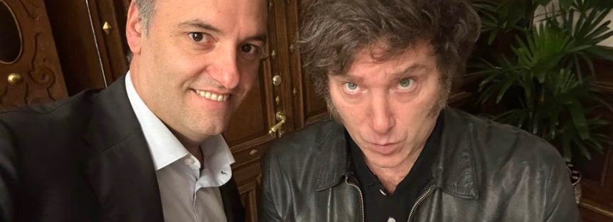 La crisis por Adorni golpeó a Milei: quinto mes consecutivo de comentarios negativos en redes