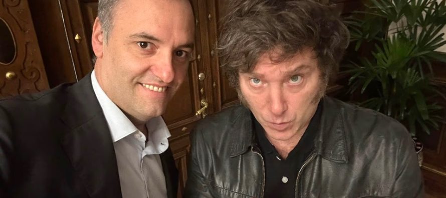 La crisis por Adorni golpeó a Milei: quinto mes consecutivo de comentarios negativos en redes