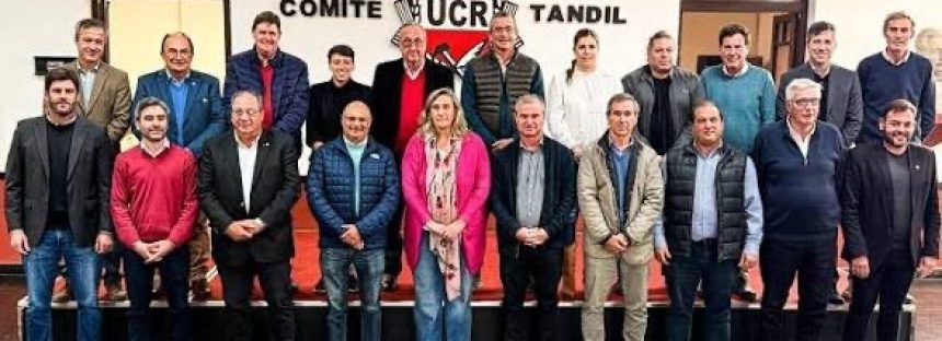 La UCR bonaerense debate entre mantener su identidad o habilitar acuerdos locales con La Libertad Avanza