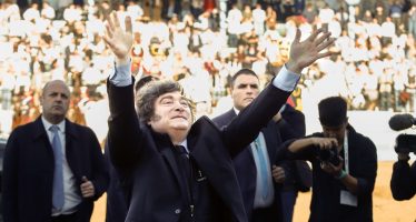 La caída de la confianza golpea a los sectores que impulsaron el triunfo de Milei