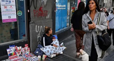 Pobreza en Argentina: el INDEC informó que llegó al 32,3% y la indigencia al 7,5% en 2026