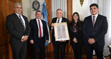 Hallaron en Tucumán un documento de 1833 sobre la ocupación británica de Malvinas